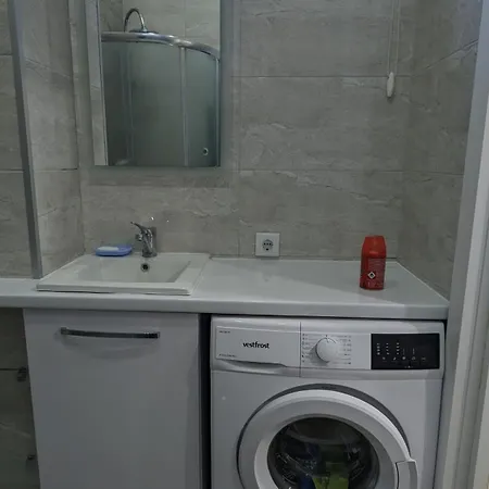 затишна близько залізничного вокзалу Apartment