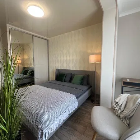 вікторія гарденс *